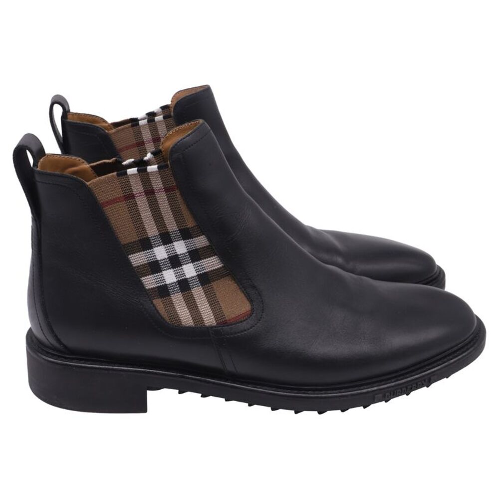 Burberry Allostock Check Chelsea Boots in Black Leather